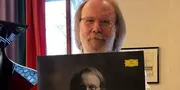 Una estrella de ABBA canta una versión de "Mamma Mia" para una candidata sueca