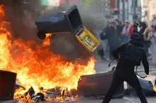 Schulproteste in Frankreich Eskaliert: Fast 2.000 Festnahmen