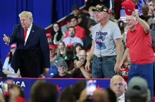 Trump Sets Off on Midterm Blitz – Are His Trademark Rallies a Liability for Republicans?