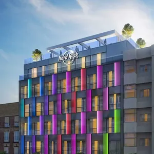 Hard Rock Hotel en Espagne est devenu un centre de secours aux sinistrés du tremblement de terre