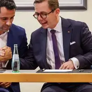 Peters Tritt Zurück, Amthor Übernimmt