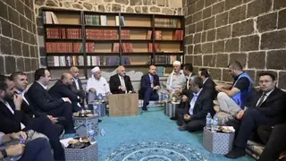 Diyarbakır'da Çok Tartışılan O Görüntü: Rojin Kabaiş'in Ailesinden Bilal Erdoğan İle Görüşülmesine İlişkin Açıklama