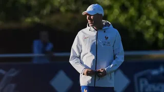 Équipe de France : UN Groupe au Complet et des Changements Tactiques pour Zinedine Zidane
