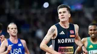 Jakob Ingebrigtsen blows away bitter rival Hocker in Ultimate Championships 5,000m
