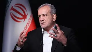 Pezeşkiyan'dan New York Yolunda Dikkat Çeken Mesaj: Güven Artık Yok