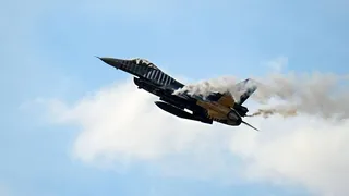 Şanlıurfa Semalarında F-16 Gösterisi: Solotürk Nefes Kesti