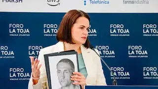 Svetlana Tijanóvskaya: “Si Dejamos Que Ucrania Pierda la Guerra, la Pregunta Será Quién Es el Siguiente”