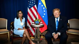 Trump Corona A Su Miss