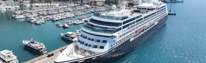 "Azamara Pursuit" kruvaziyeri 680 yolcusuyla Marmaris'e geldi