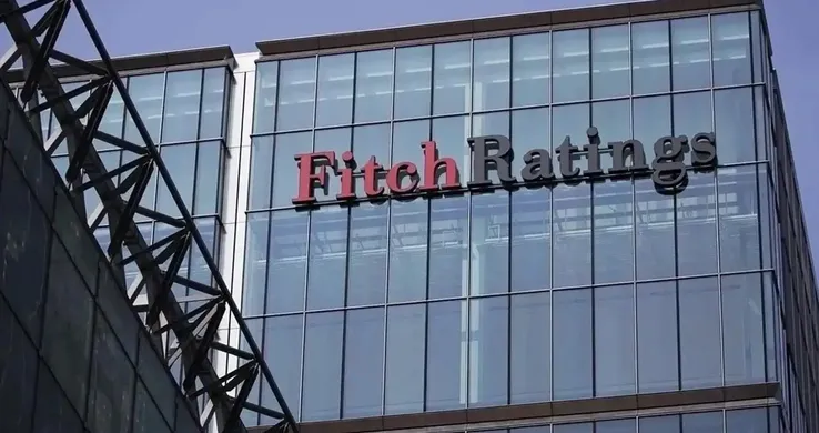 Fitch İngiltere'nin kredi notunu teyit etti