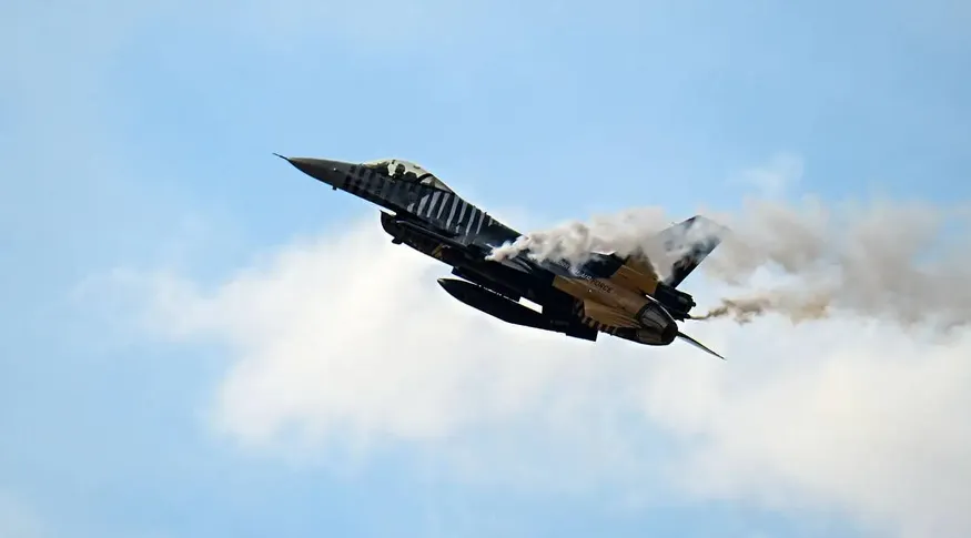 Şanlıurfa Semalarında F-16 Gösterisi: Solotürk Nefes Kesti