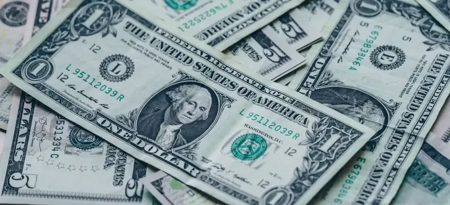 Altın ve hisselerde satış dalgası: Dolar güç topluyor