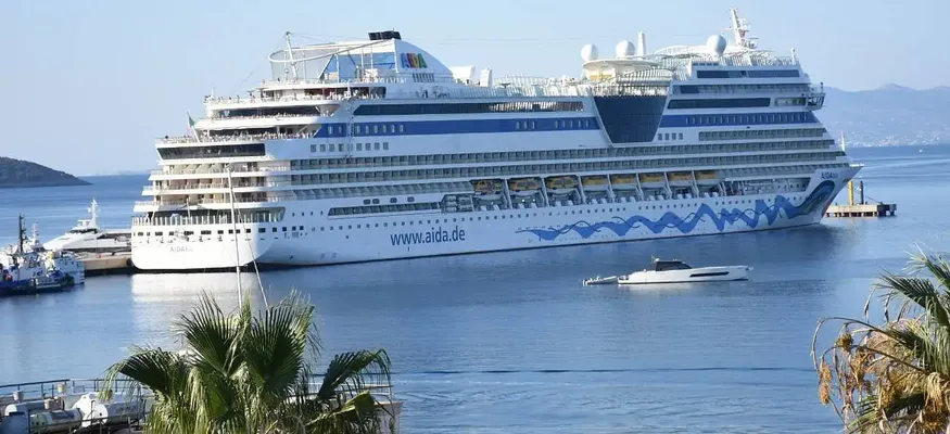 Bodrum'a Binlerce Turist Taşıdı: Dev Kruvaziyerin Rotası Heraklion