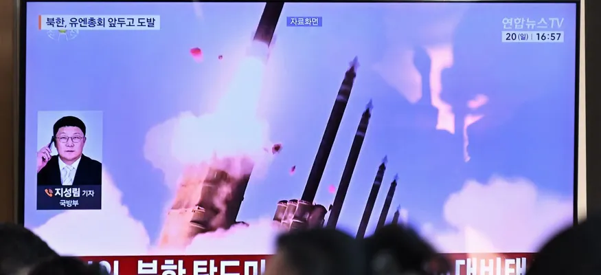 Corea Del Norte Lanza UN Misil Balístico De Corto Alcance Al Mar En Una Nueva Demostración Armamentística