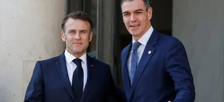 Emmanuel Macron Entame une Visite D'État en Espagne pour "Rehausser" les Relations