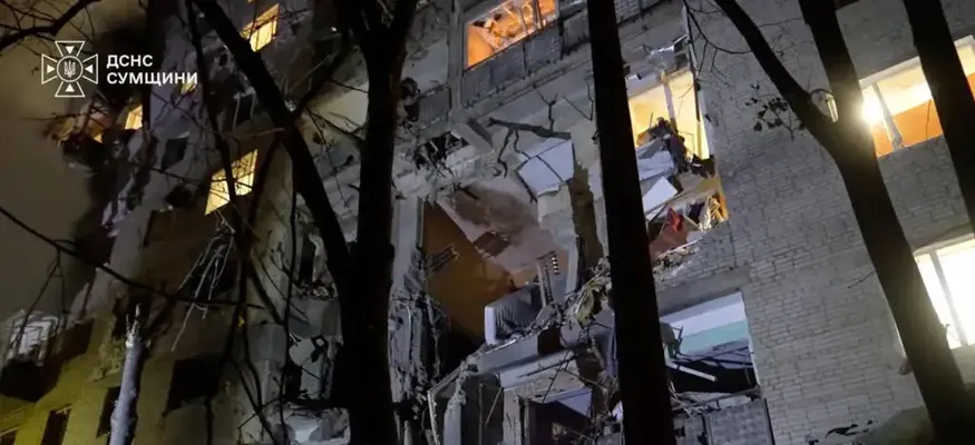 En Direct : Une Frappe Russe Dans L'Est De L'Ukraine Fait Au Moins Deux Morts