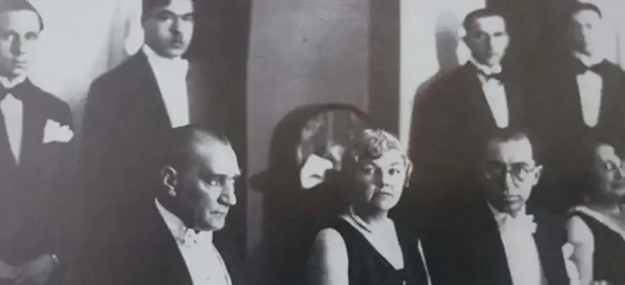 Atatürk'ün Keşfedilmemiş Arşiv Fotoğrafları: Tarihi Derinliklerden Yeni Bakışlar