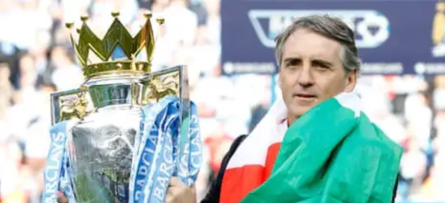 Mancini Refers to ‘Double’ Manchester City Contract and Says It ‘Isn’t My Problem’