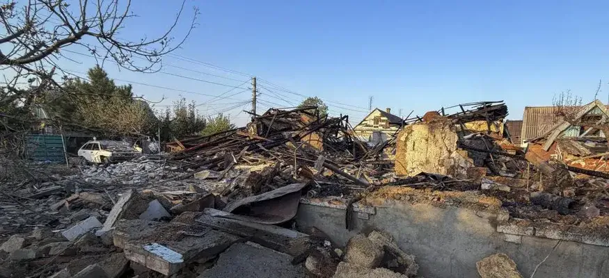 Tres muertos en ataques rusos en Ucrania mientras Putin advierte a Europa contra el envío de tropas