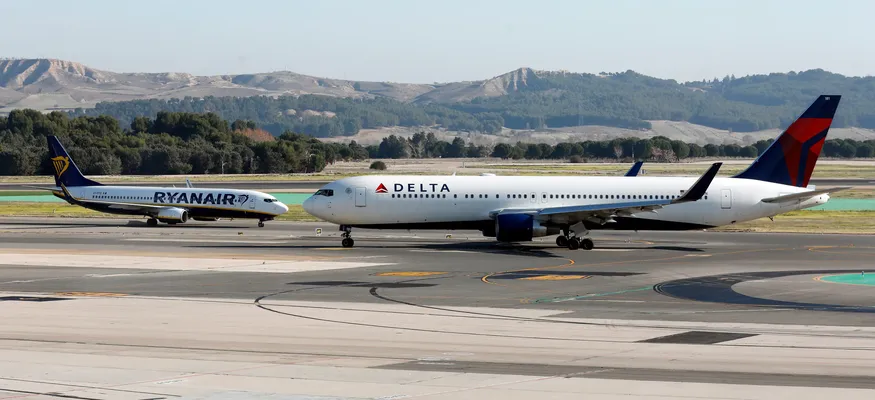 UN Avión de Delta Aterriza de Emergencia en Oporto Tras Detectarse Humo en la Cabina