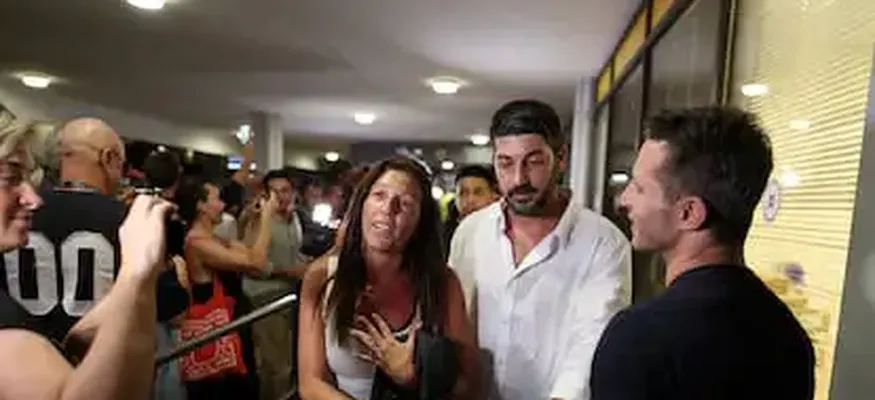 UN Pasajero del Vuelo de Dubái A Tel Aviv: “Até las Manos al Terrorista con Unos Auriculares”